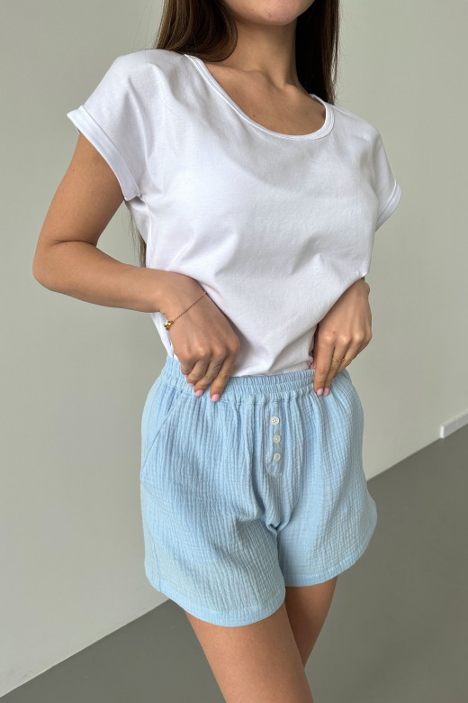 Піжамний комплект жіночий футболка біла та шорти муслінові, колір блакитний
