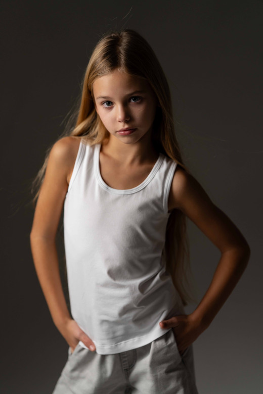 Майка дитяча із куліру, колір білий Майка дитяча із куліру, колір білий