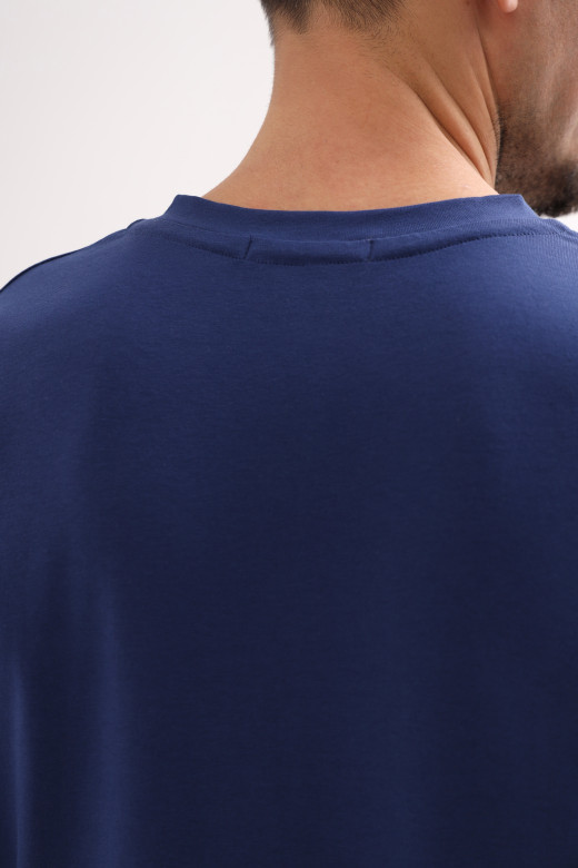 Мужской лонгслив из мягкого трикотажа с планкой поло на пуговицах у горловины от German Volf