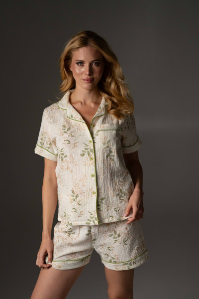 Піжамний комплект сорочка з коротким рукавом та шорти, принт квіти 