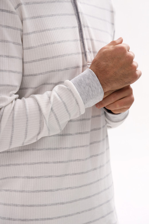 Лонгслів піжамний чоловічий з бавовни у сіру смужку Лонгслів піжамний чоловічий з бавовни у сіру смужку