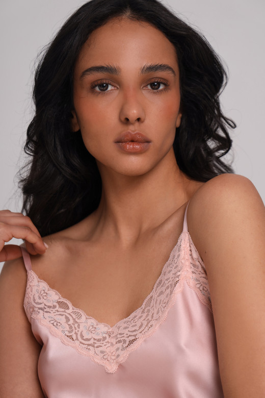 Комплект шовковий жіночий топ та шорти з мереживом, рожевий