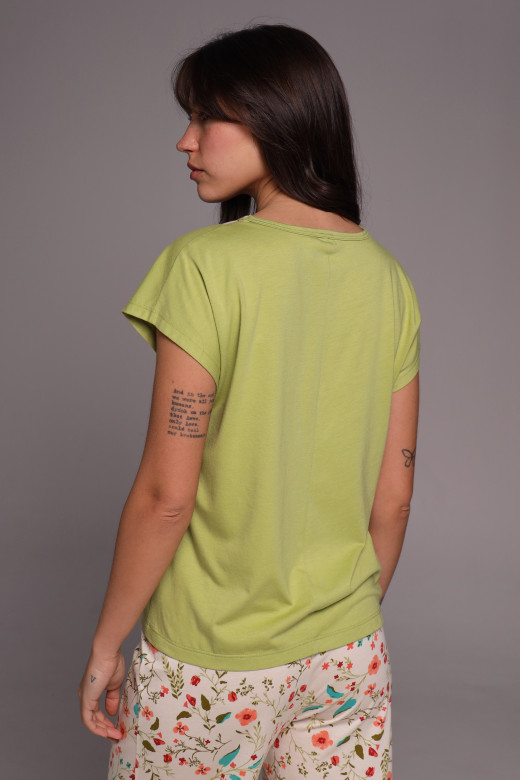 Женская футболка из кулира с цветочным кантом German Volf — зеленый оттенок, свободный крой