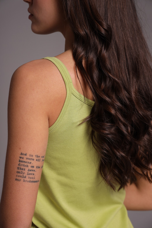 Женская майка из кулира с тонкими бретелями German Volf — зеленый оттенок, свободный крой