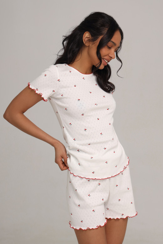 Футболка для сну з колекції "MY cherry" з принтом вишень та червоним кантом від German Volf