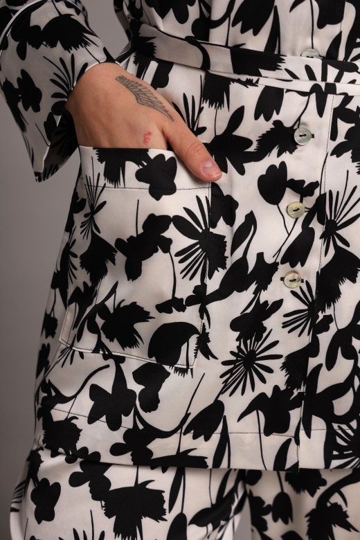 Женский шелковый домашний костюм с кофтой на пуговицах и штанами "Луиза", черный с белым