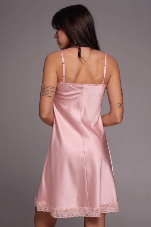 Сорочка нічна шовкова з мереживом на тонких бретелях - German Volf колір рожевий