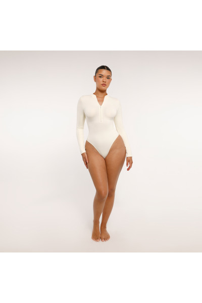 Боди корректирующий с длинным рукавом на молнии, белый